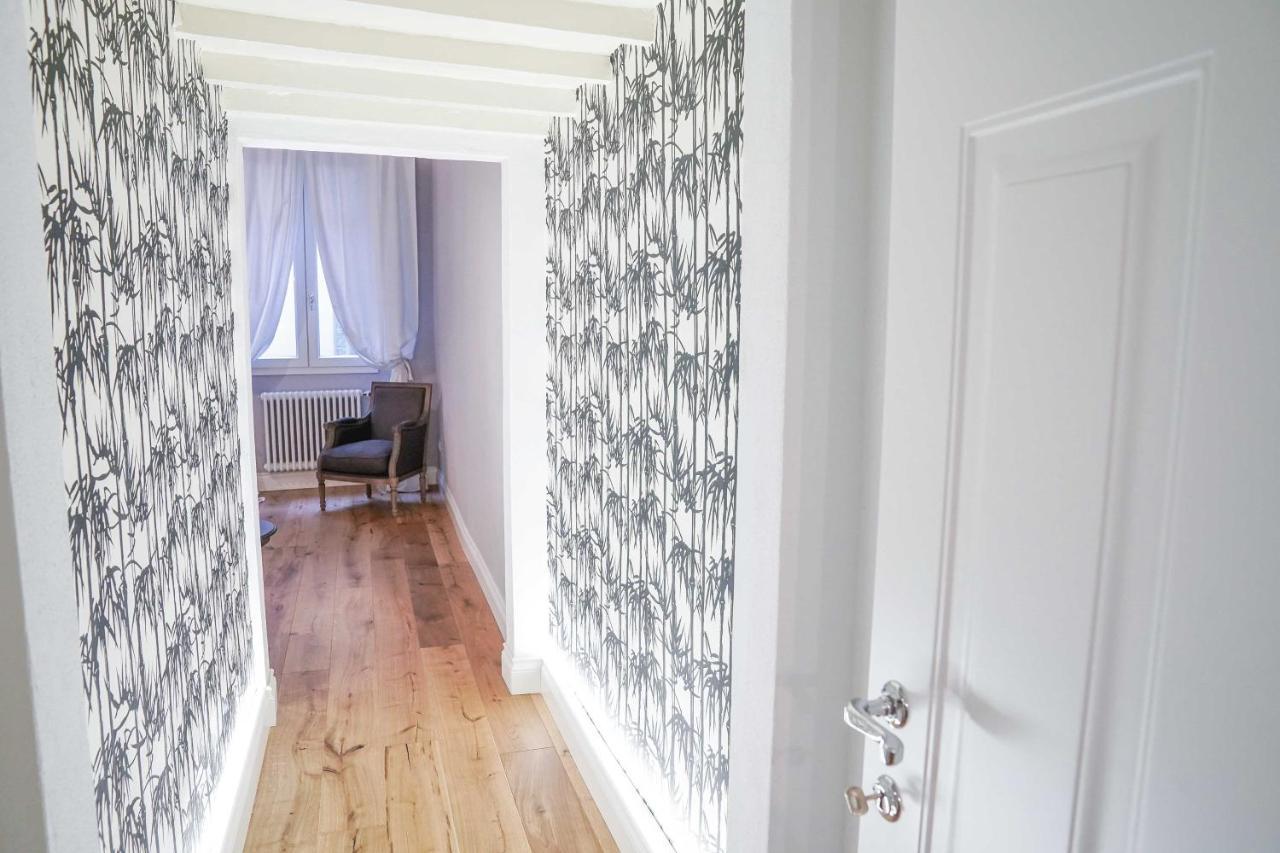 Art Apartment Black & White Suite Florens Exteriör bild
