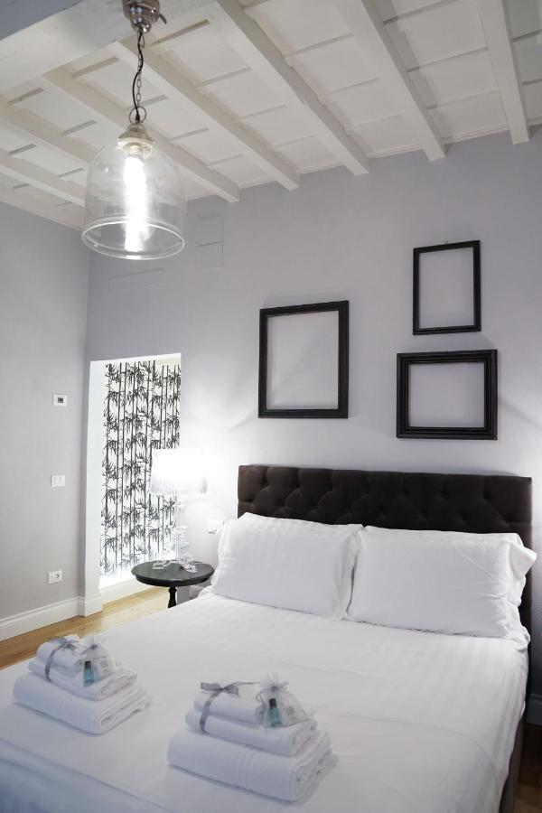 Art Apartment Black & White Suite Florens Exteriör bild