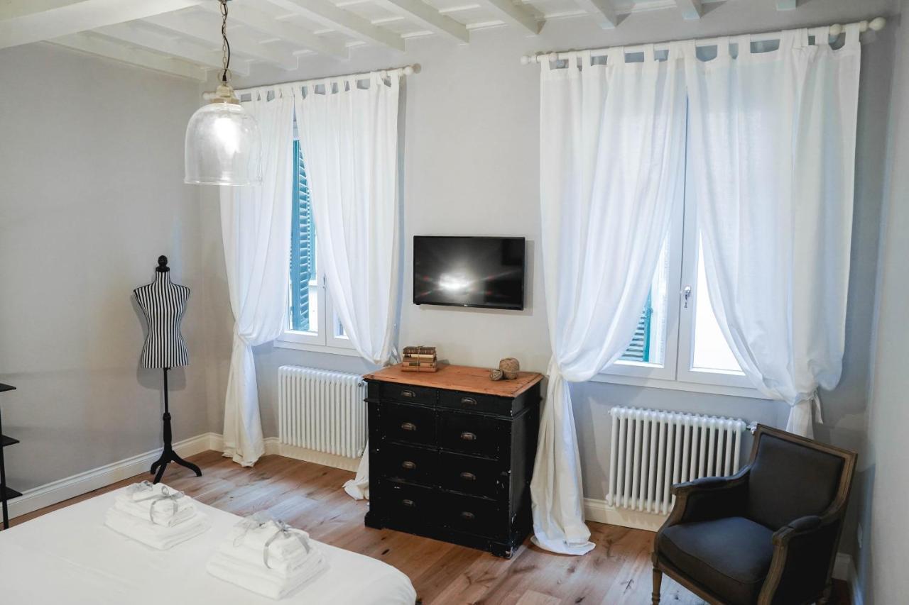 Art Apartment Black & White Suite Florens Exteriör bild